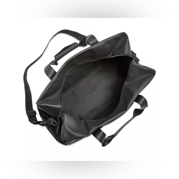 Rains Trail Waterproof Gym Bag in Black NWT - Picture 3 of 13